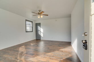1481 Snell Blvd in Nashville, TN - Building Photo - Building Photo