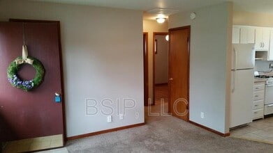 502 NE Freeman Ave in Topeka, KS - Building Photo - Building Photo