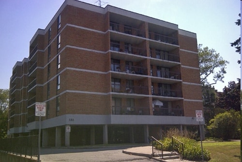 Simcoe Estates in Oshawa, ON - Building Photo - Building Photo
