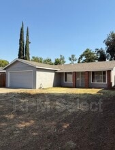 8826 Grayling Way in Sacramento, CA - Building Photo - Building Photo
