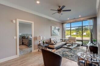 The Shirley in Odenton, MD - Foto de edificio - Building Photo