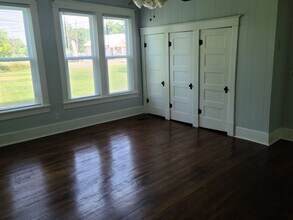 709 Main St in Burns, TN - Building Photo - Building Photo