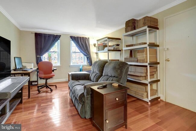 6726 W Wakefield Dr in Alexandria, VA - Building Photo - Building Photo