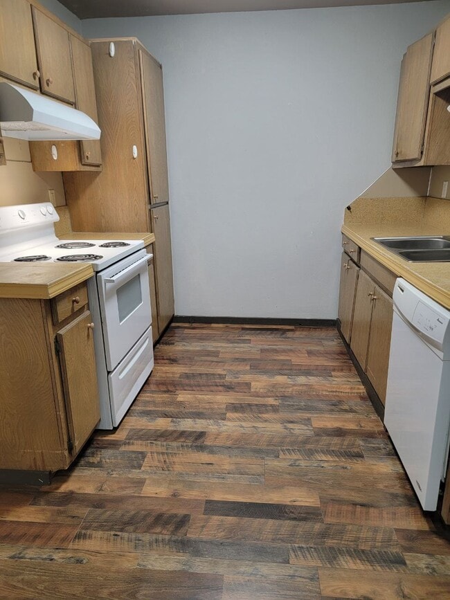 1801 SW 2nd St, Unit 2 in Wagoner, OK - Foto de edificio - Building Photo