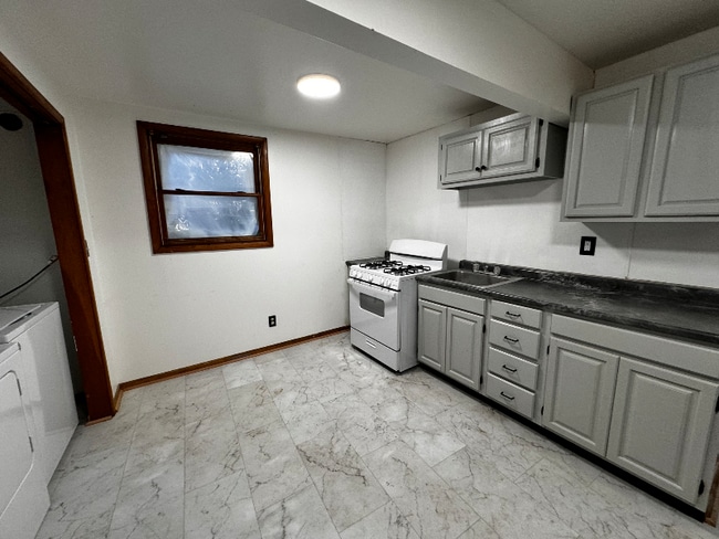 property at 1109 Buffalo St