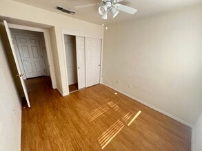 2227 Hallston St in Las Vegas, NV - Building Photo - Building Photo