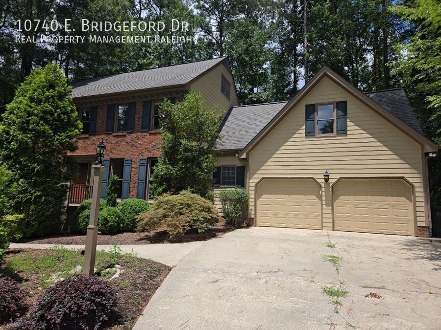 10740 E Bridgford Dr in Cary, NC - Building Photo