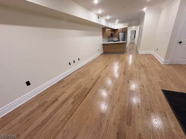 438 S 11th St in Newark, NJ - Building Photo - Building Photo