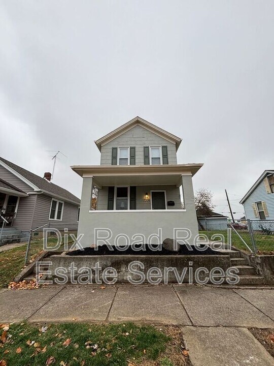 1209 Campbell Ave in Hamilton, OH - Building Photo