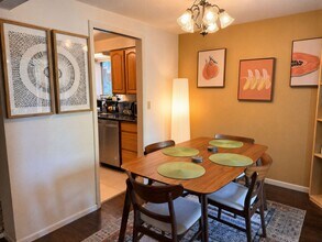 5208 Sand Point Way NE in Seattle, WA - Building Photo - Building Photo