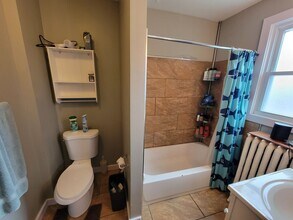 1734 E 5th St in Duluth, MN - Building Photo - Building Photo