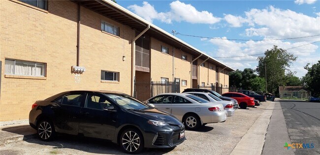 308 N 14th St in Killeen, TX - Foto de edificio - Building Photo