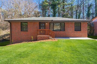 801 N Evelyn Pl NW in Atlanta, GA - Building Photo