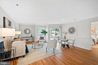1524 Lincoln Way in McLean, VA - Building Photo - Building Photo