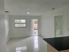 1604 NW 24th Ct in Miami, FL - Building Photo - Building Photo