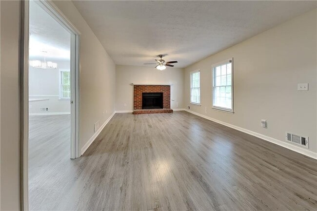 2210 Grayfield Dr in Grayson, GA - Building Photo - Building Photo