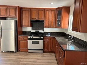 128 N 8th Ave in Upland, CA - Building Photo - Building Photo