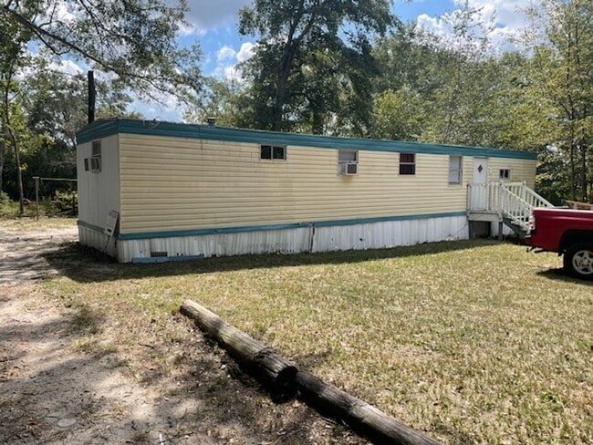 property at 3940 Lace Rd