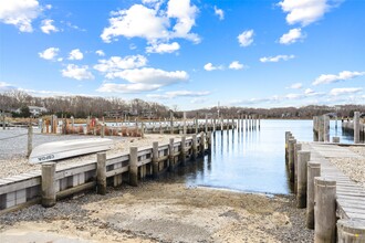 34 Underwood Dr in East Hampton, NY - Building Photo - Building Photo