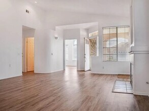 26805 China Dr in Menifee, CA - Building Photo - Building Photo