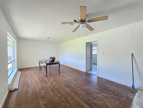 8211 Leader St in Houston, TX - Building Photo - Building Photo