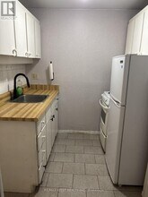 1061 Bathurst St in Toronto, ON - Building Photo - Building Photo