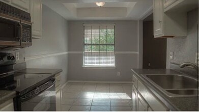 14327 N Pennsylvania Ave in Oklahoma City, OK - Building Photo - Building Photo