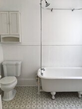 103 E Patrick St, Unit 2 in Frederick, MD - Foto de edificio - Building Photo