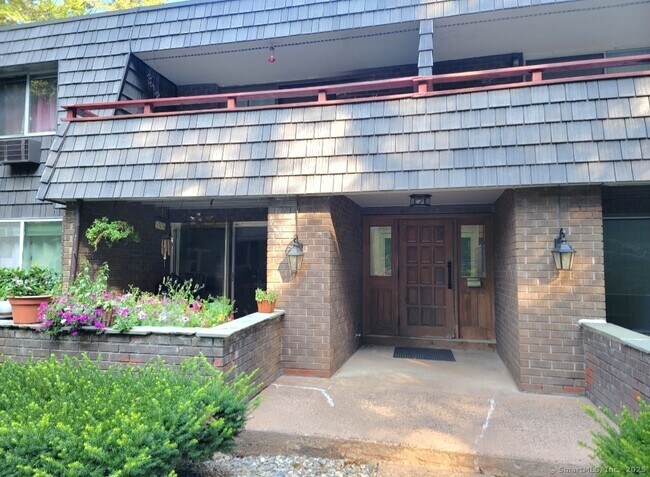 24 Stony Brook Dr in Glastonbury, CT - Building Photo - Building Photo