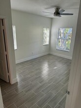 10330 Fox Trail Rd S, Unit 1205 in West Palm Beach, FL - Foto de edificio - Building Photo
