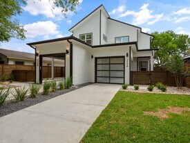 1111 Brookswood Ave in Austin, TX - Building Photo