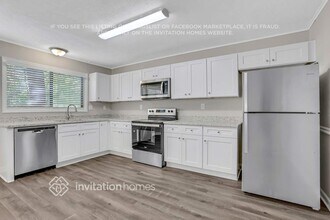 5001 Post Rd Pass in Stone Mountain, GA - Foto de edificio - Building Photo