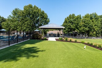 The Artisan West in Knoxville, TN - Foto de edificio - Building Photo