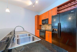 1901 Post Oak Blvd in Houston, TX - Building Photo - Building Photo