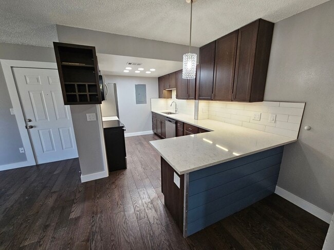 1960 S Xanadu Way in Aurora, CO - Foto de edificio - Building Photo