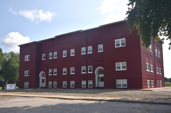 Waveland Place Apartments in Lizton, IN - Building Photo - Building Photo