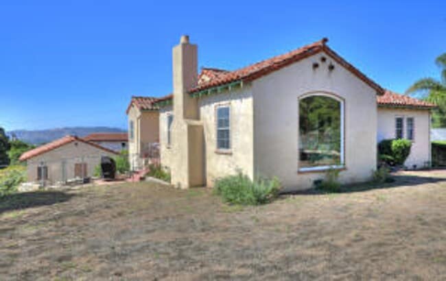 3491 Foothill Rd in Santa Barbara, CA - Building Photo - Building Photo