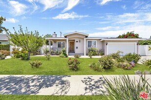 10109 Gloria Ave in Los Angeles, CA - Building Photo