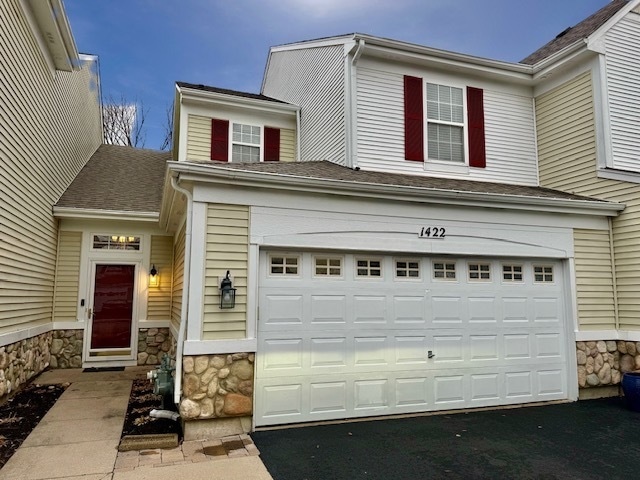 property at 1422 White Pine Ln