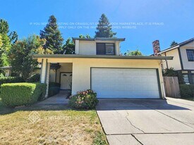 2080 Moontree Dr in Sacramento, CA - Building Photo