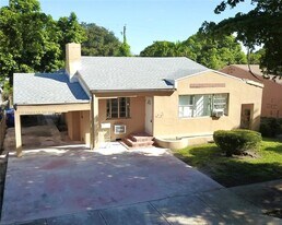 937 NW 46th St in Miami, FL - Building Photo
