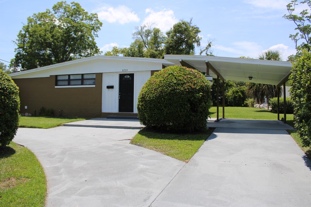 8724 Darlington Dr in Jacksonville, FL - Building Photo