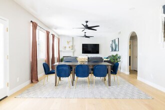 5611 E Grandview Rd-Unit -ID1054267P in Scottsdale, AZ - Building Photo - Building Photo