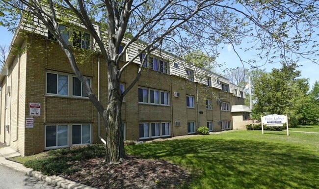 Twin Lakes Apartments