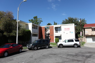 Le Soleil Apartments in Canoga Park, CA - Building Photo - Building Photo