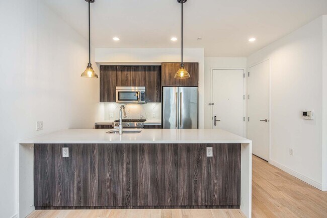 255 Brunswick St in Jersey City, NJ - Building Photo - Building Photo