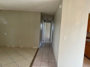 5362 Springwood Rd in Spring Hill, FL - Building Photo - Building Photo