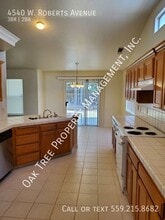 4540 W Roberts Ave in Fresno, CA - Building Photo - Building Photo