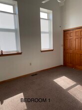 102 N Main St in Summitville, IN - Building Photo - Building Photo