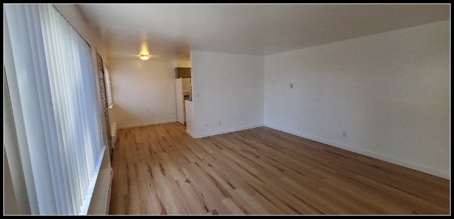 2805 S Alaska St in Seattle, WA - Building Photo - Building Photo